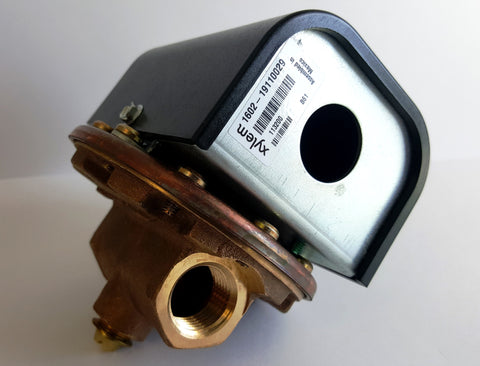 113200 / FS1 McDonnell & Miller High Sensitivity Flow Switch , Flow Switch, NWIM